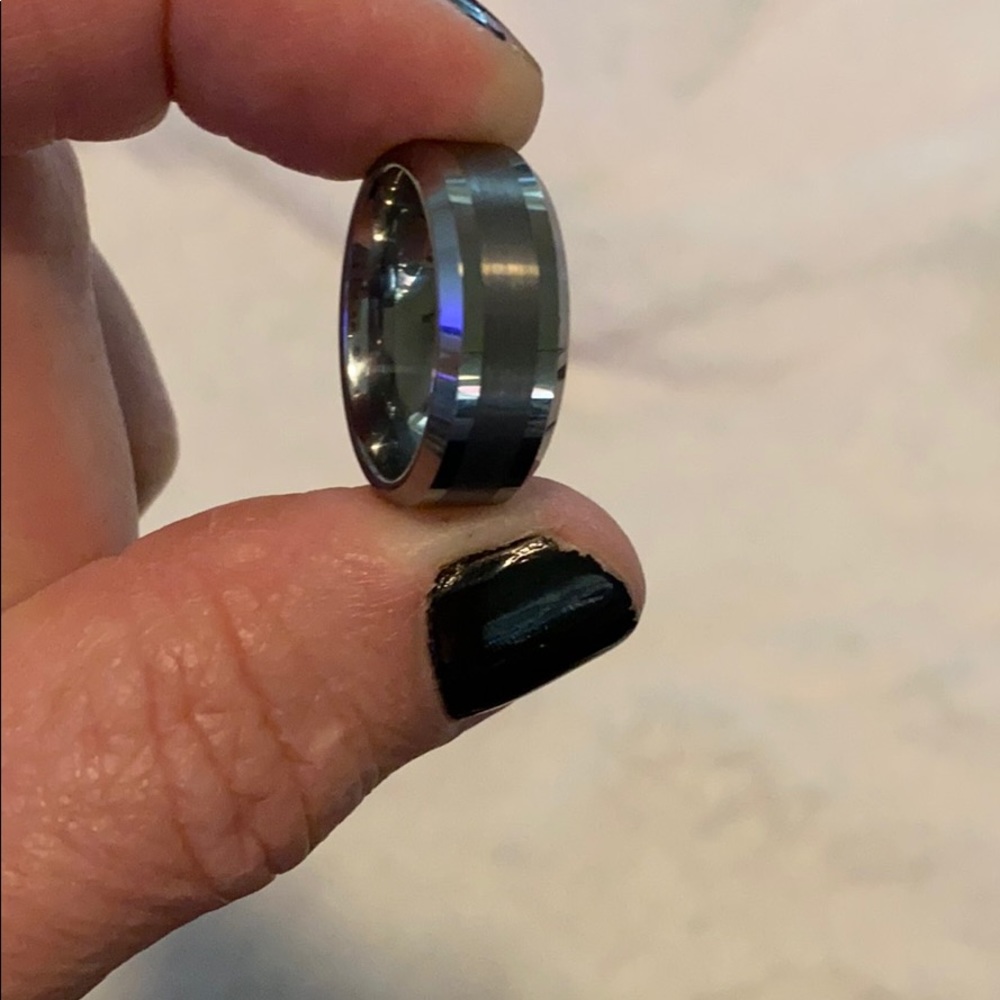 NWOT) Authentic Tungsten Carbide Ring - Picture 8 of 8